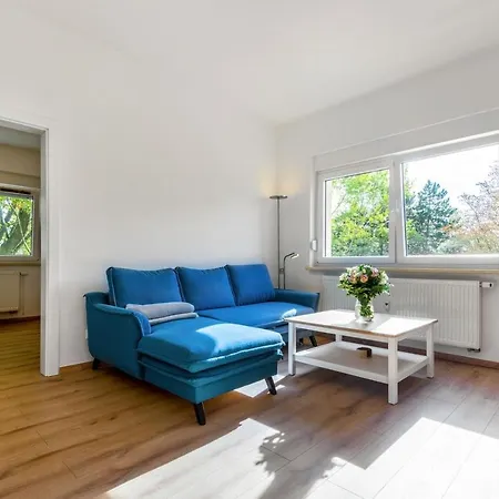 Modern, Grosszugig, Nahe Rhein & Waldpark Apartment