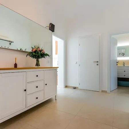 Apartment Modern, Grosszugig, Nahe Rhein & Waldpark *