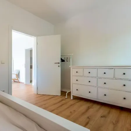 Apartment Modern, Grosszugig, Nahe Rhein & Waldpark Mannheim